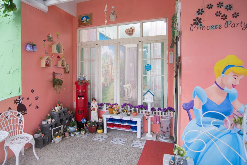 Rose Castle Apartment Taitung ภายนอก รูปภาพ