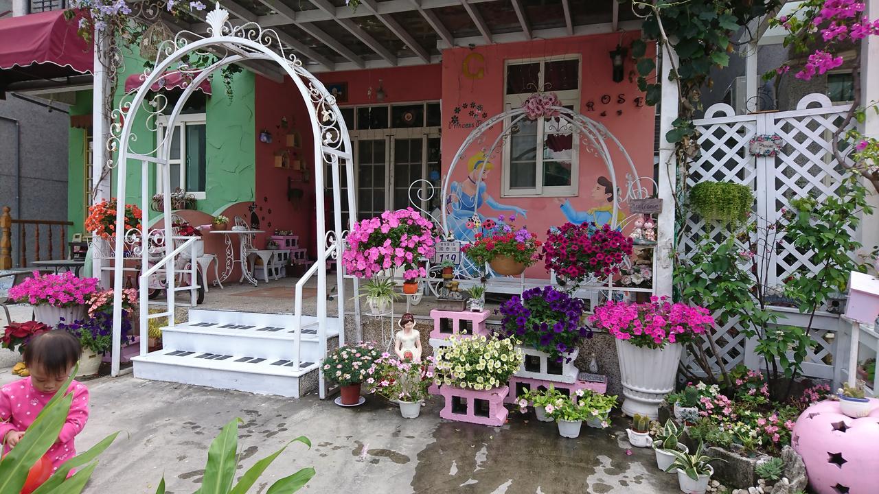 Rose Castle Apartment Taitung ภายนอก รูปภาพ