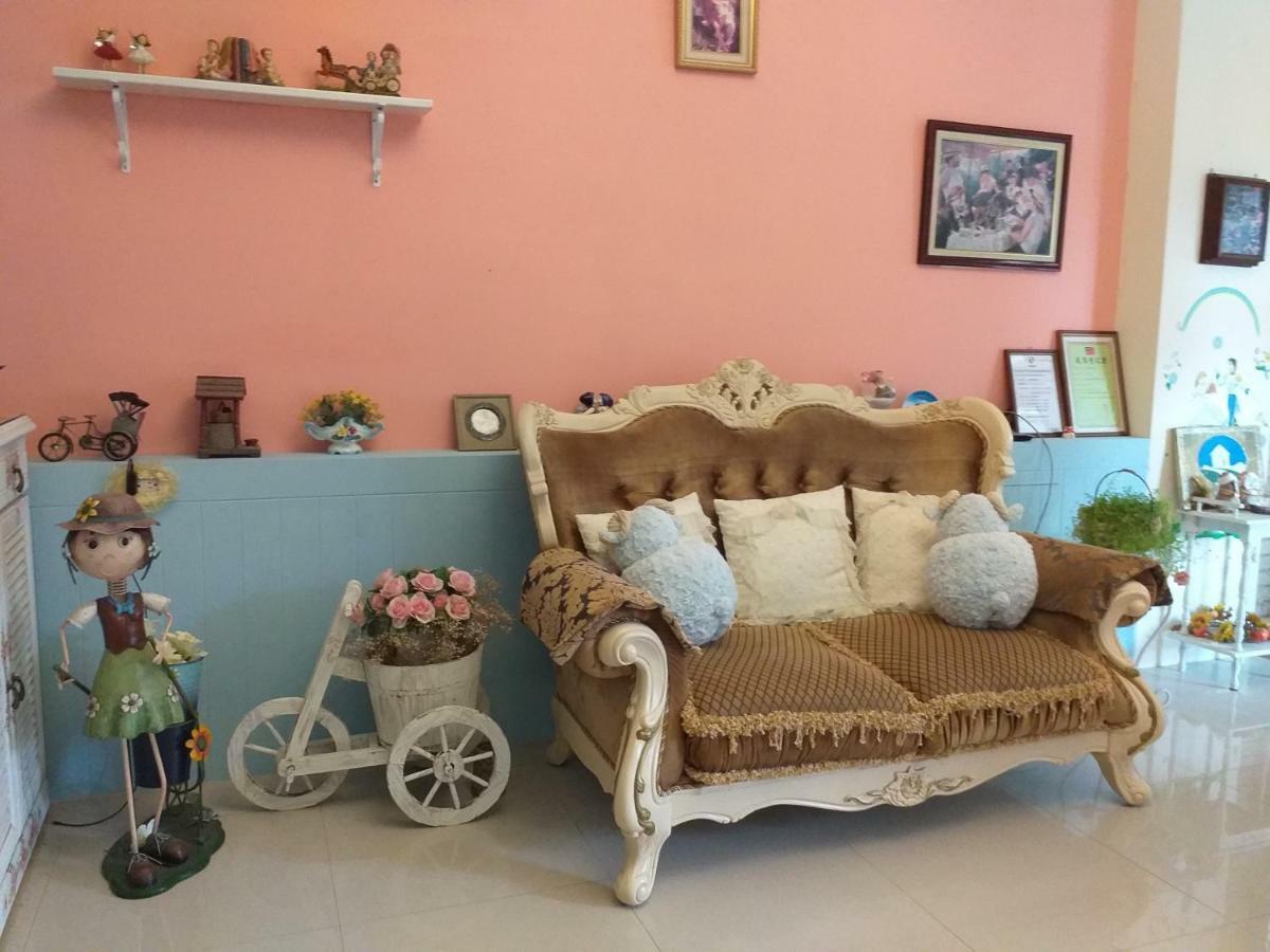 Rose Castle Apartment Taitung ภายนอก รูปภาพ