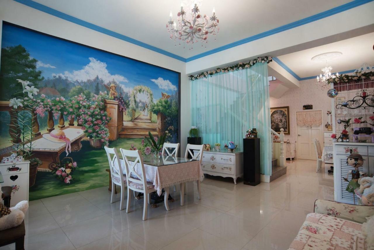 Rose Castle Apartment Taitung ภายนอก รูปภาพ