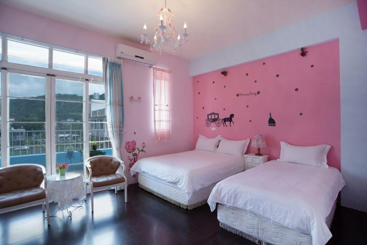Rose Castle Apartment Taitung ภายนอก รูปภาพ