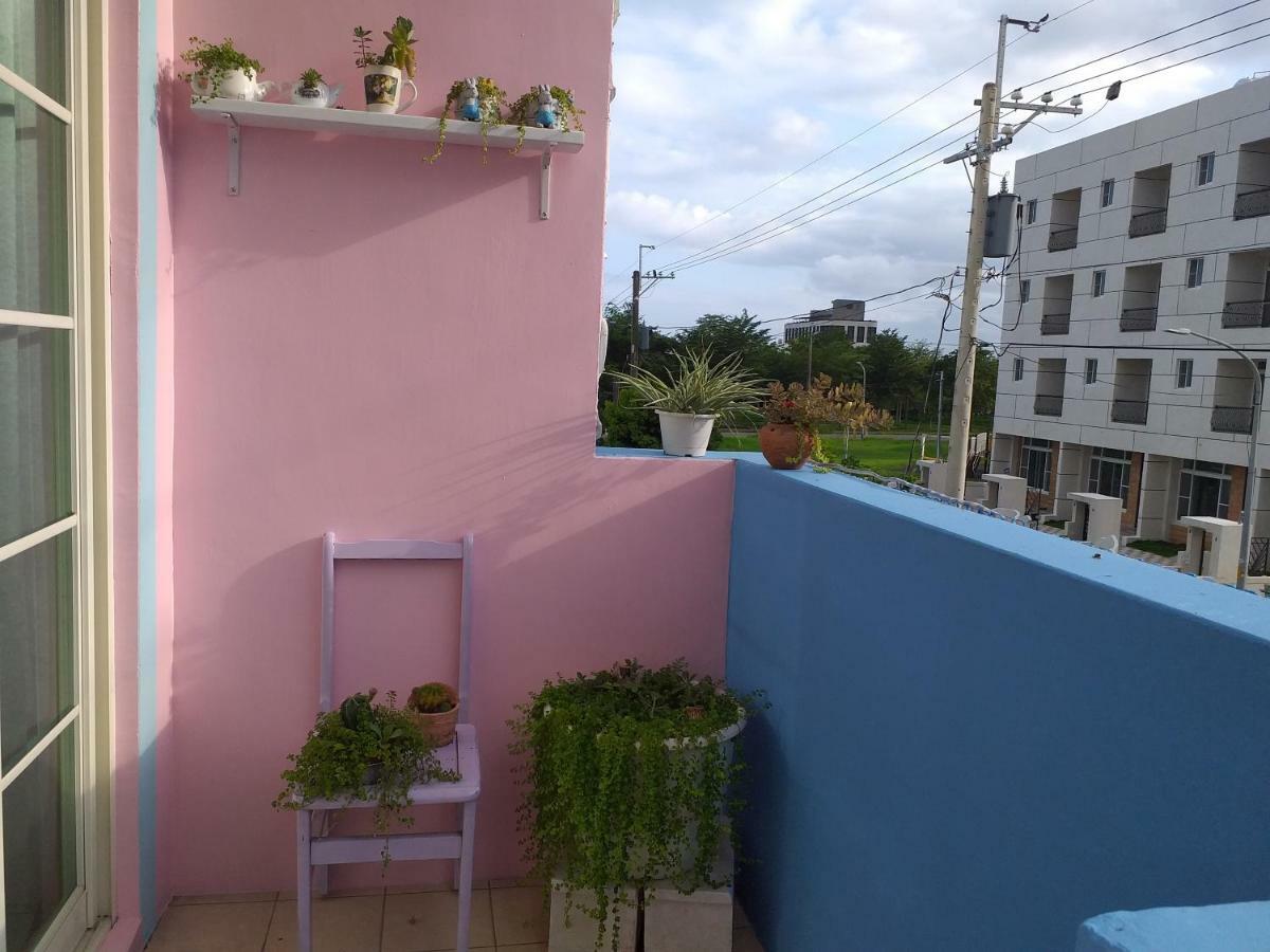 Rose Castle Apartment Taitung ภายนอก รูปภาพ